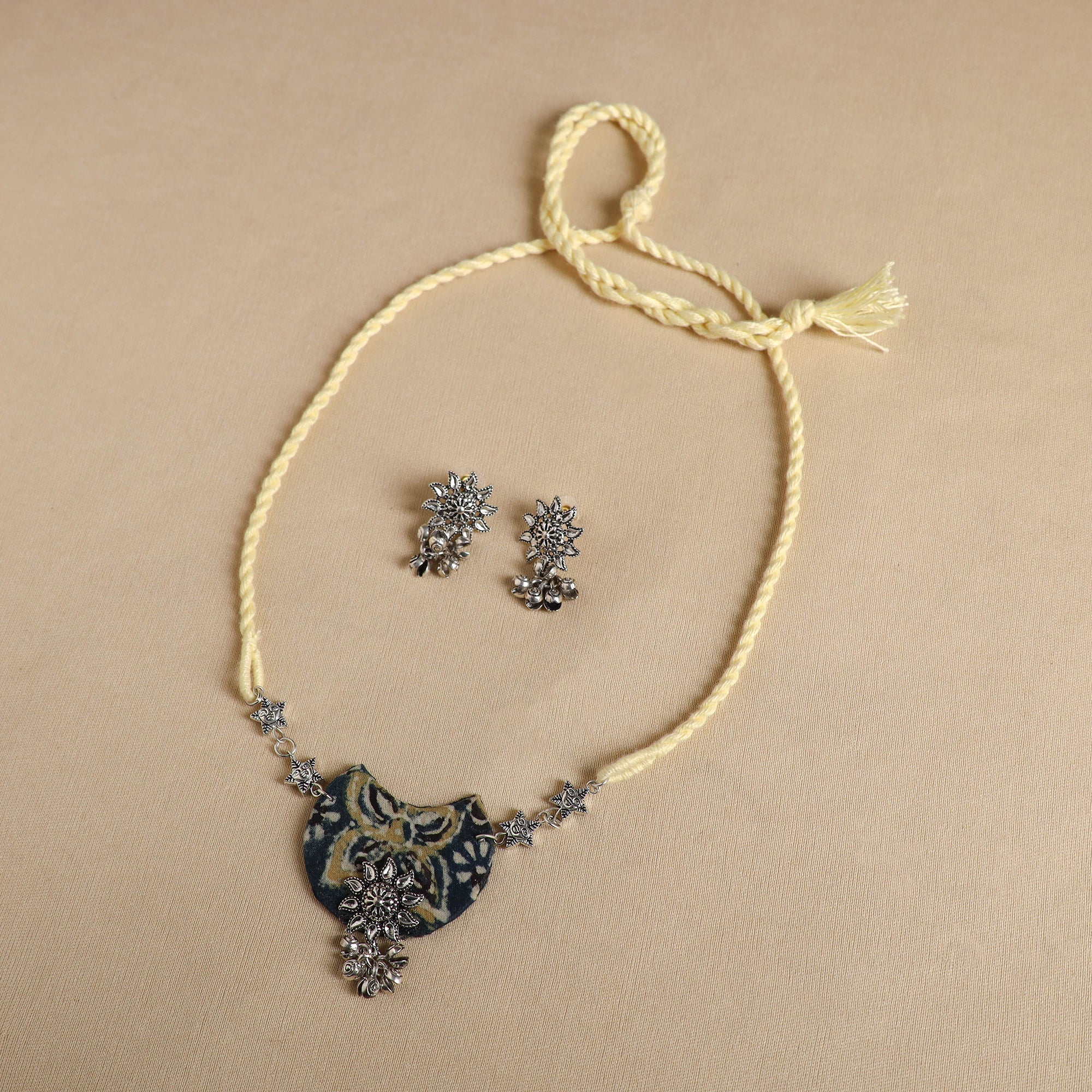  Handmade Fabart GS Necklace Set