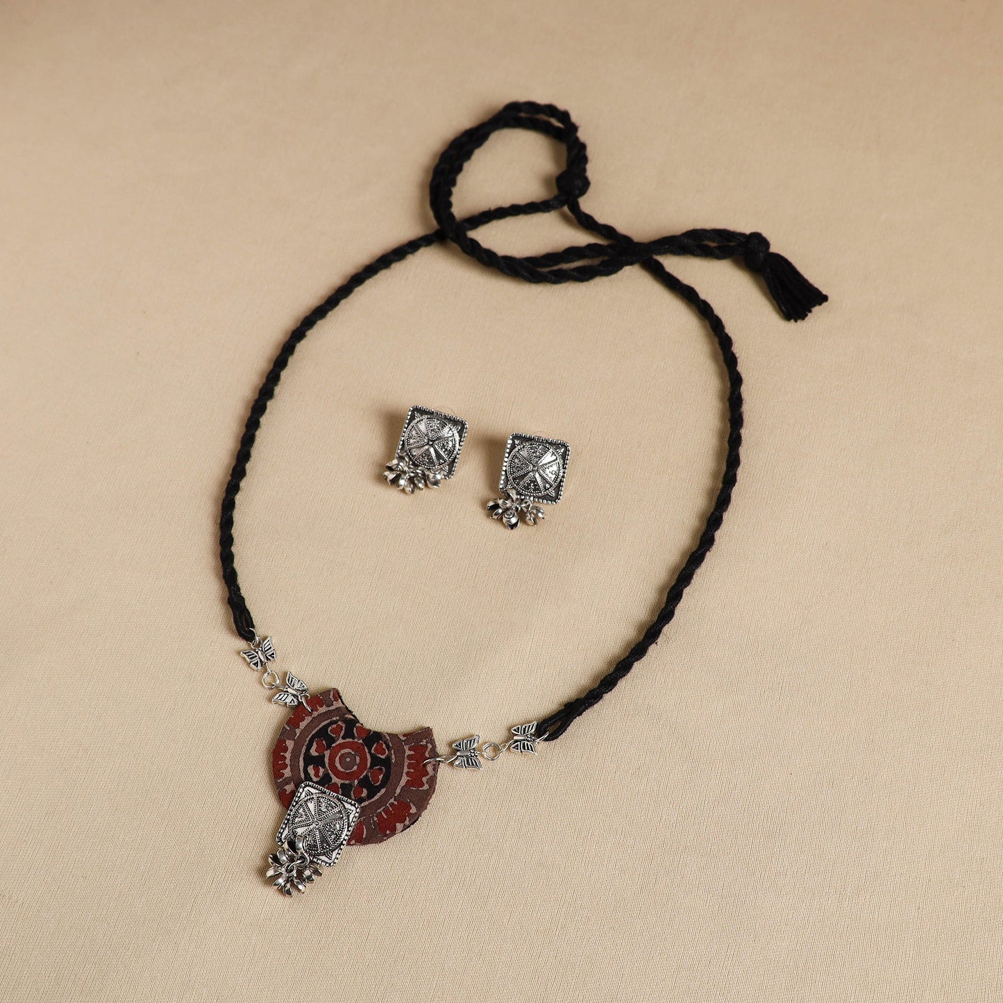  Handmade Fabart GS Necklace Set