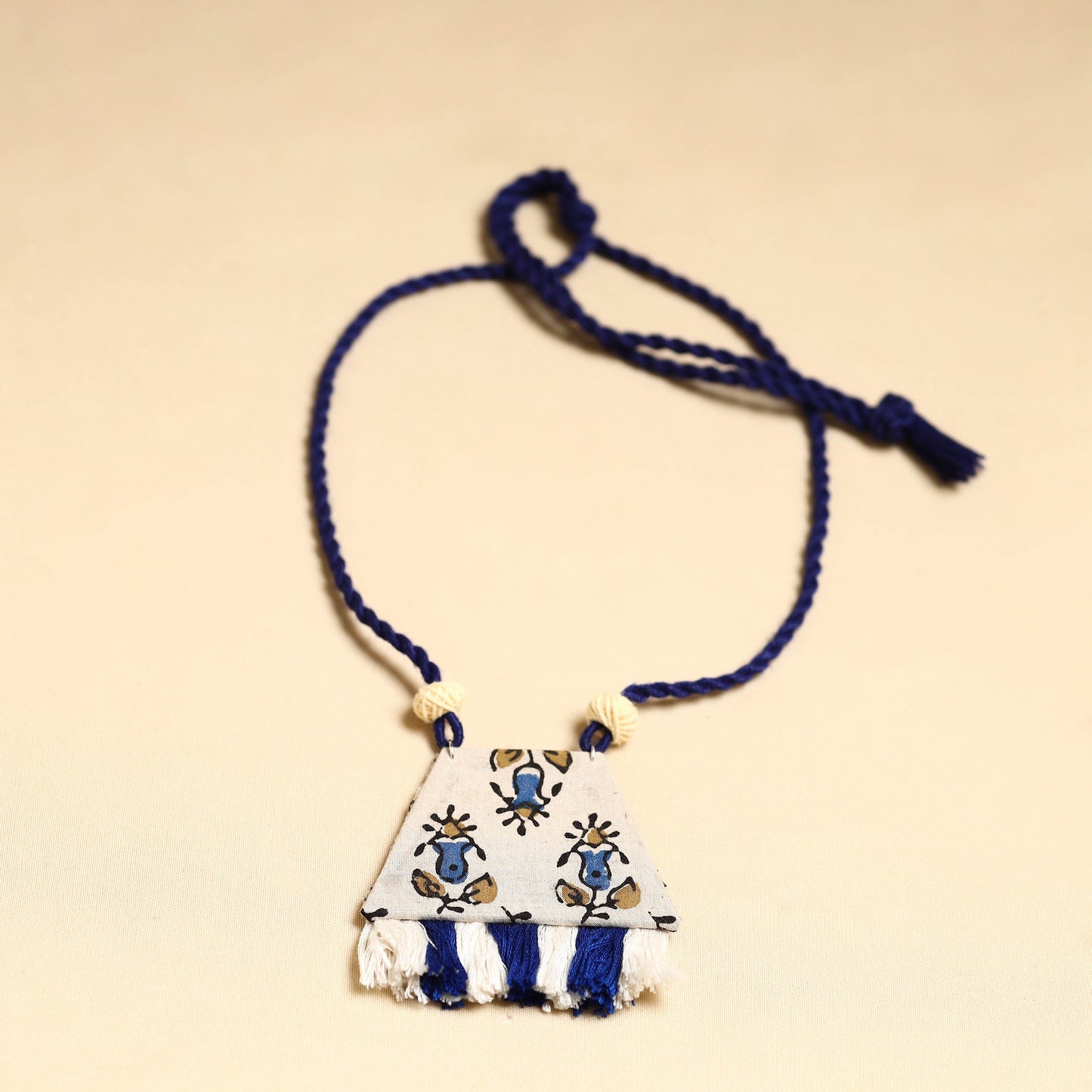 Buy Handmade Fabart Necklace Set