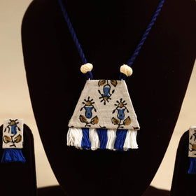 Buy Handmade Fabart Necklace Set
