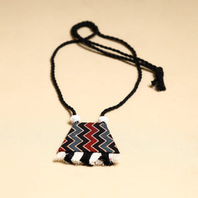 Buy Handmade Fabart Necklace Set