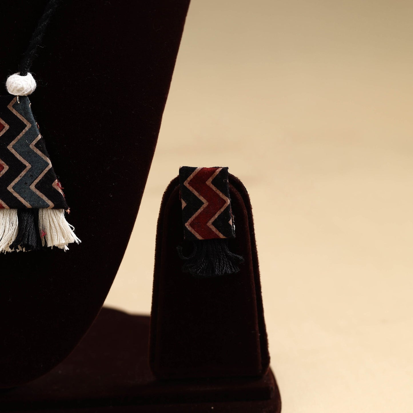 Buy Handmade Fabart Necklace Set