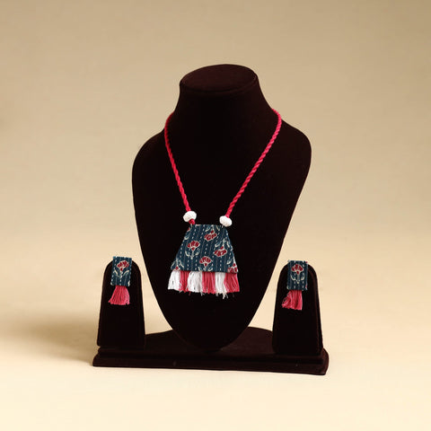 Buy Handmade Fabart Necklace Set