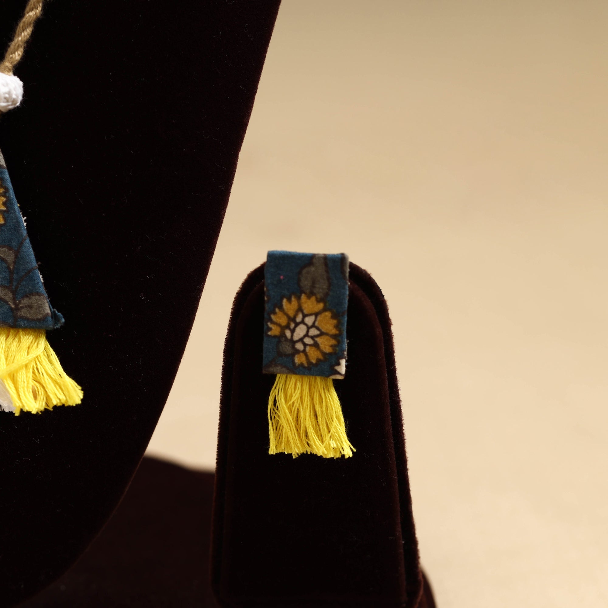 Buy Handmade Fabart Necklace Set