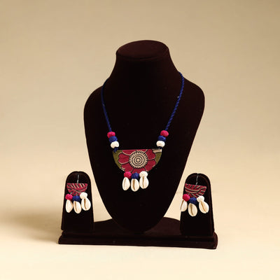 Buy Handmade Fabart Shell Necklace Set