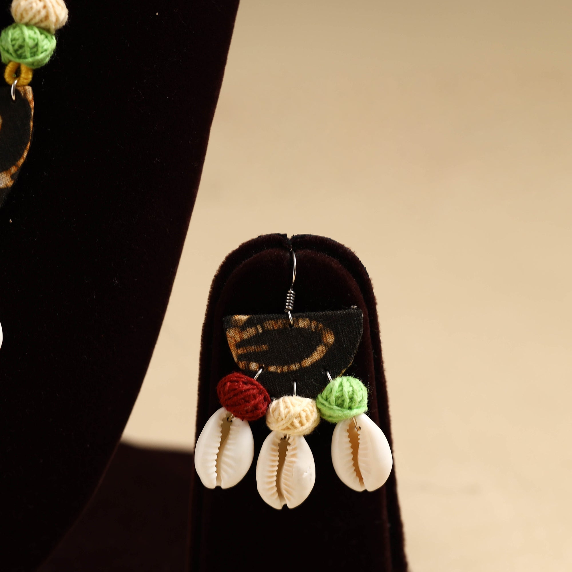 Multicolor - handmade fabart shell necklace set 40