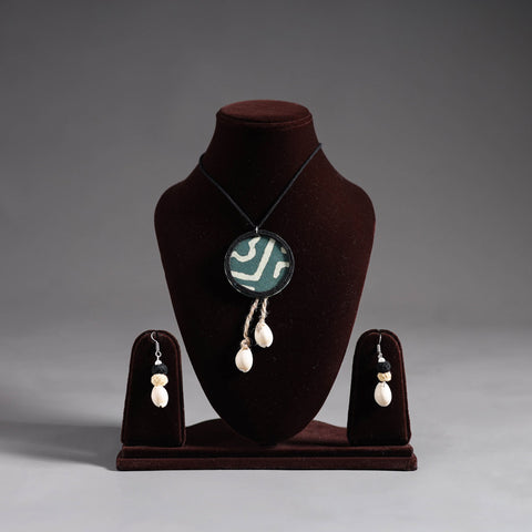 Multicolor - handmade fabart shell work necklace set 03