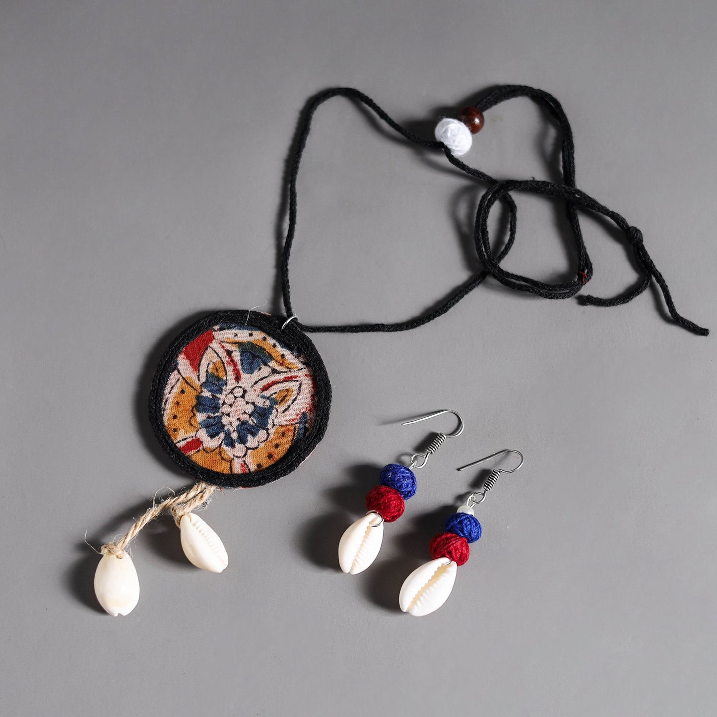 Buy Handmade Fabart Shell Work Necklace Set