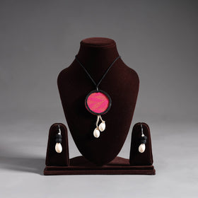 Multicolor - handmade fabart shell work necklace set 11