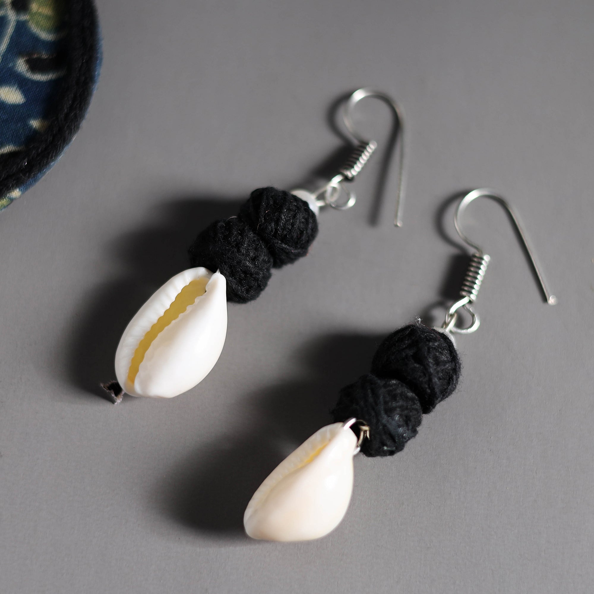 Buy Handmade Fabart Shell Work Necklace Set