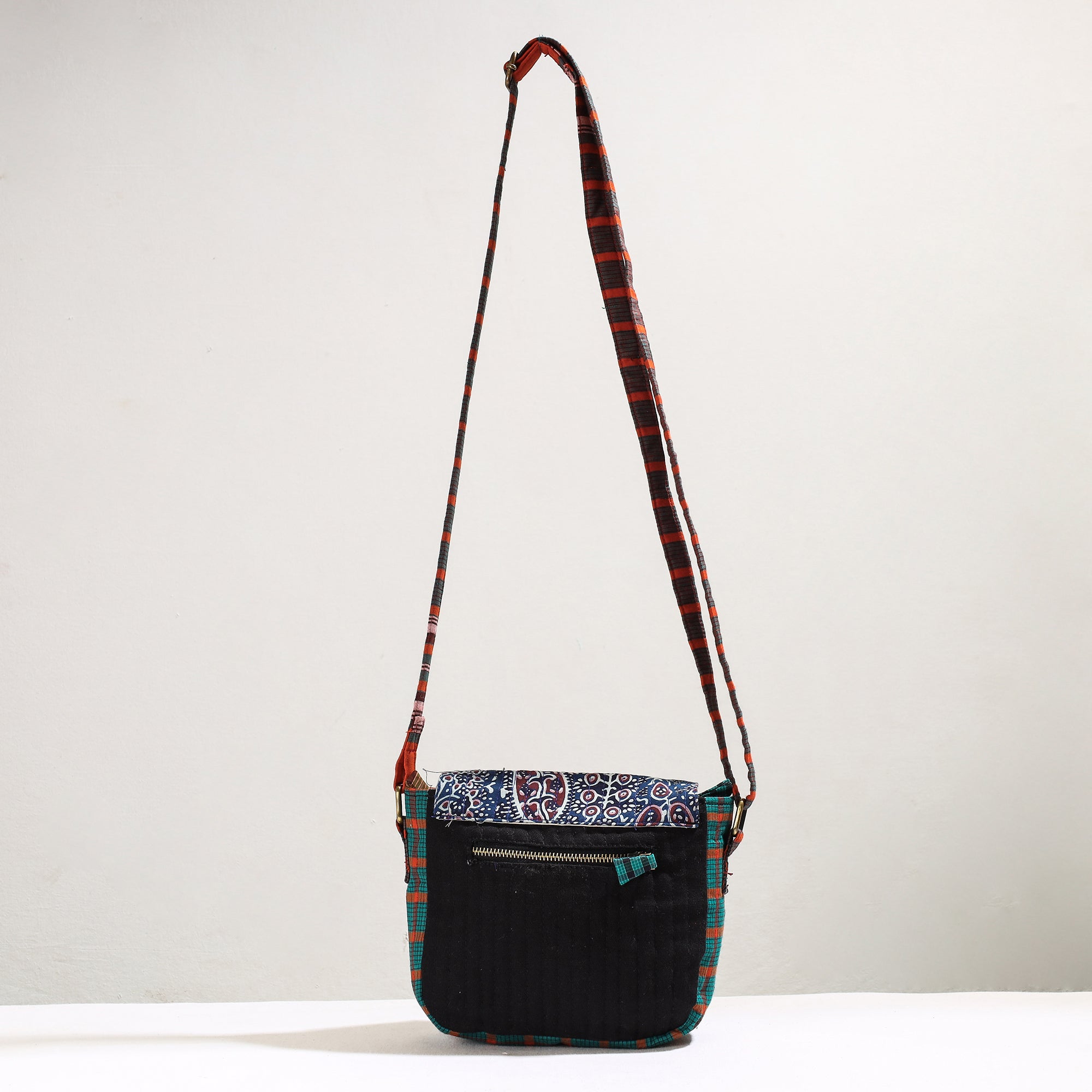 Handmade Gamcha Fabric Kantha Work Canvas Cotton Sling Bag 