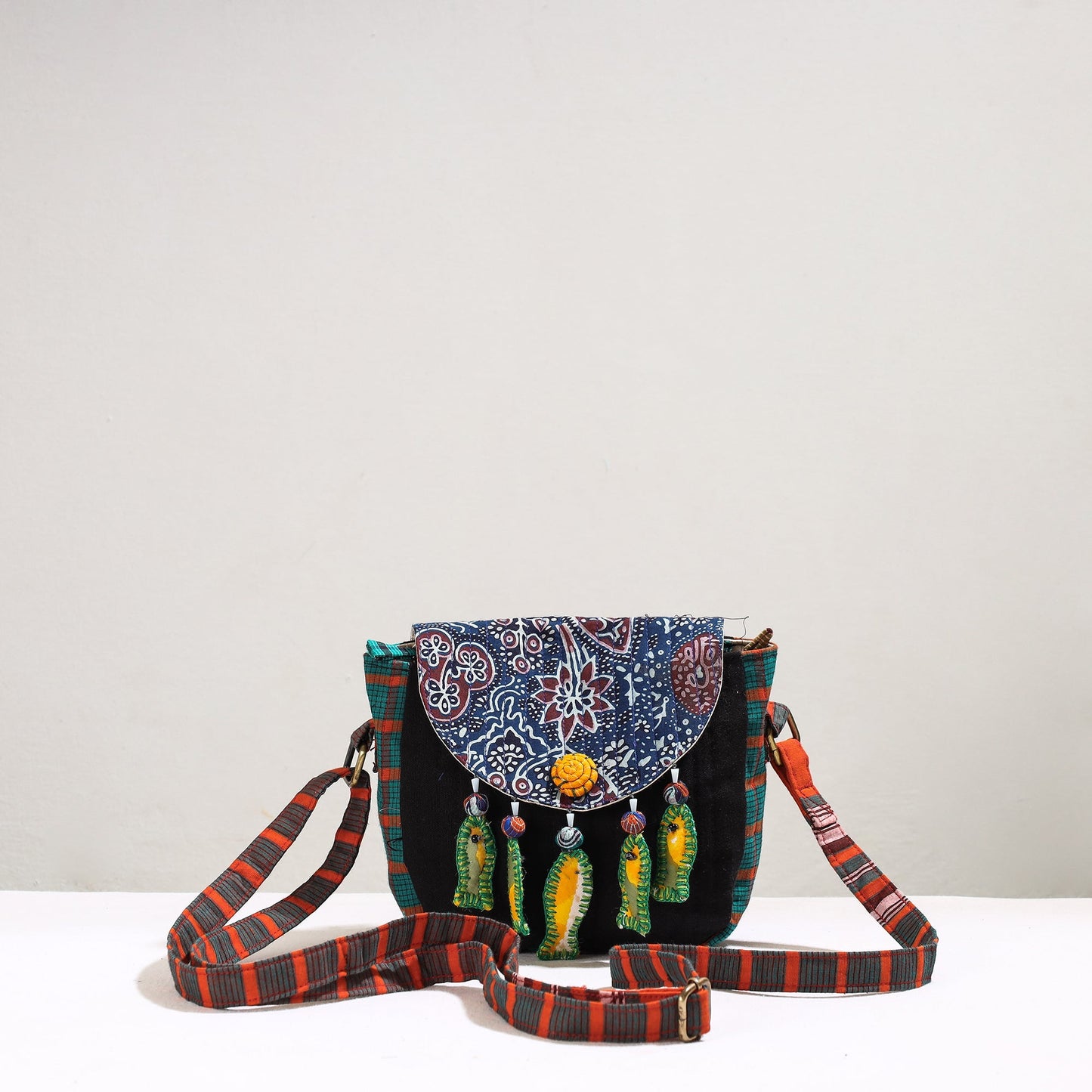  Handmade Gamcha Fabric Kantha Work Canvas Cotton Sling Bag 