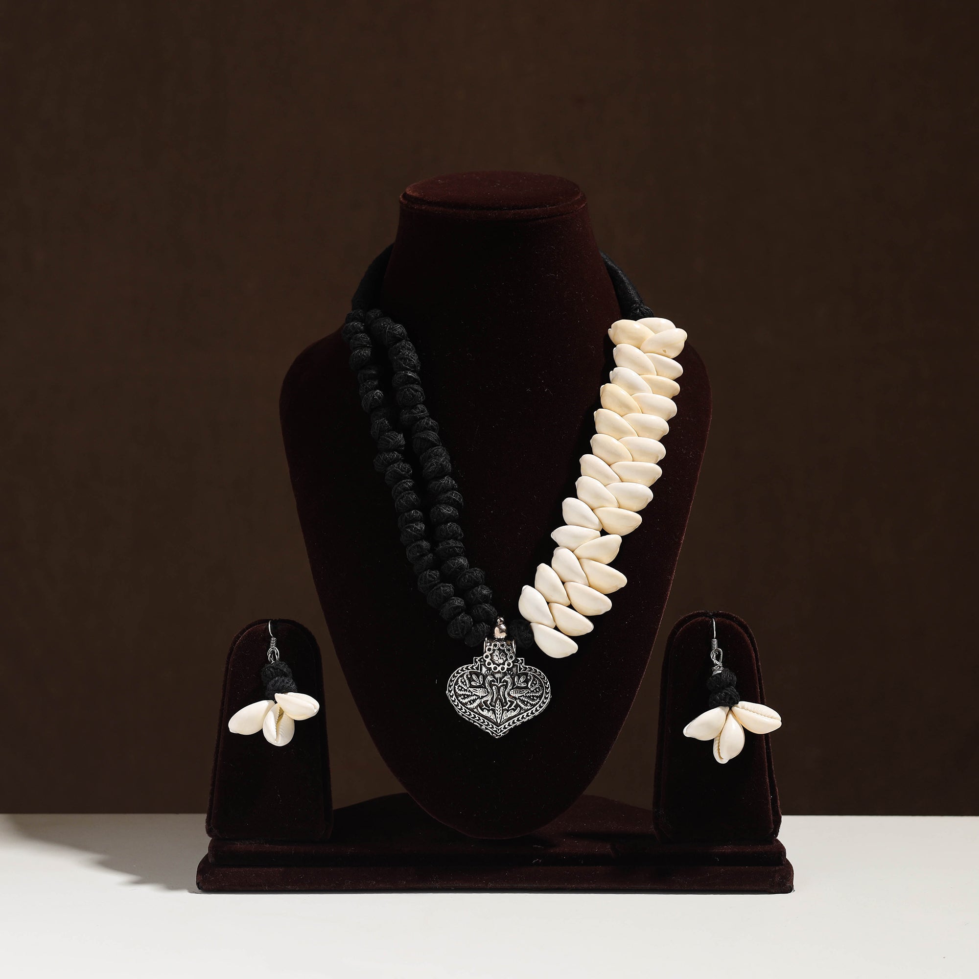  Handmade German Silver Shell Necklace Set