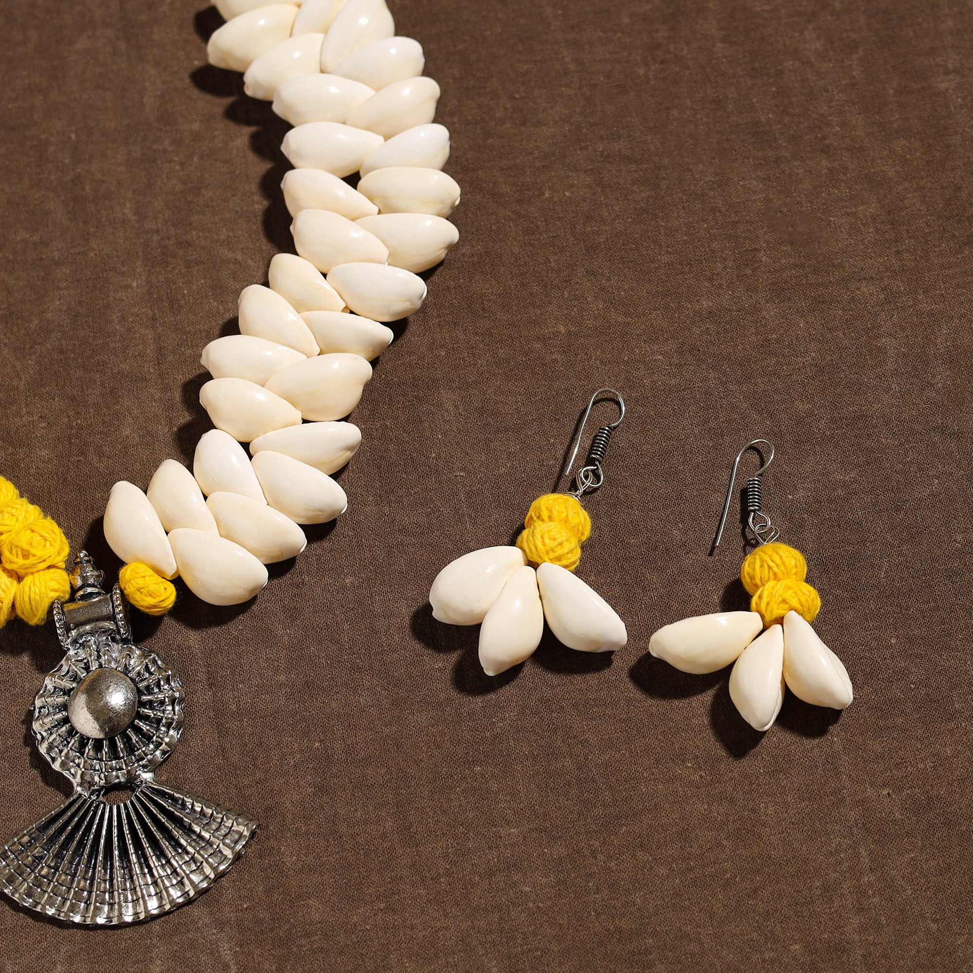 Buy Handmade German Silver Shell Necklace Set