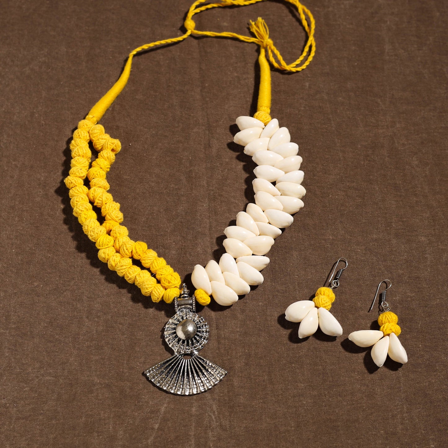 Buy Handmade German Silver Shell Necklace Set