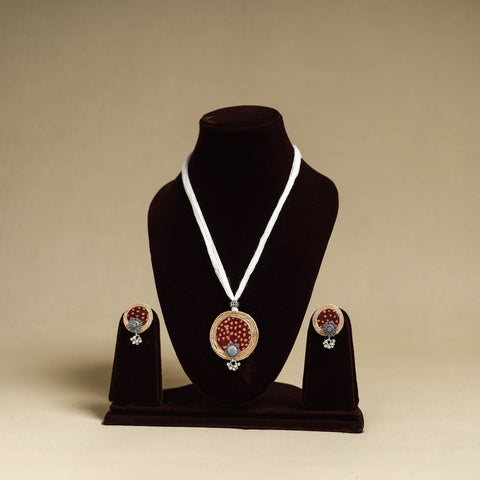 Buy Handmade GS Jute Fabart Necklace Set Online