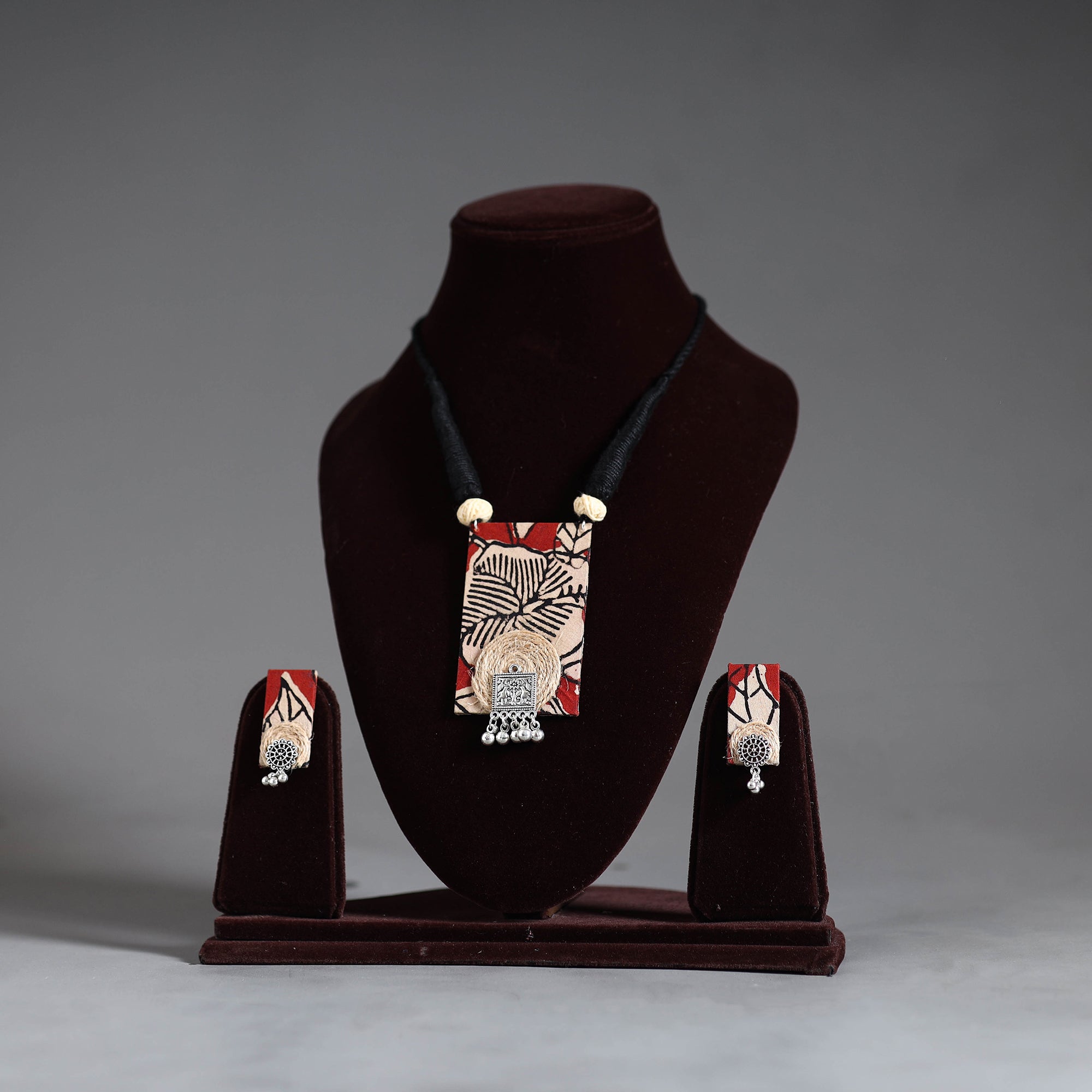 Handmade GS Jute Fabart Necklace Set 10