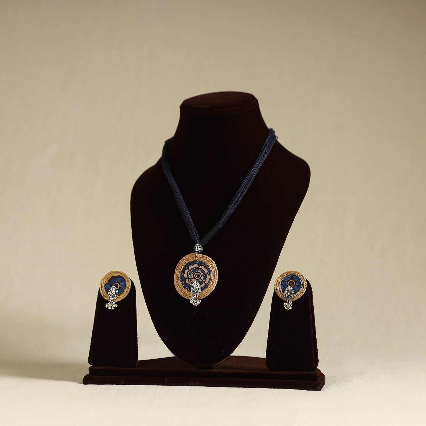 Buy Multicolor Handmade GS Jute Fabart Necklace Set Online