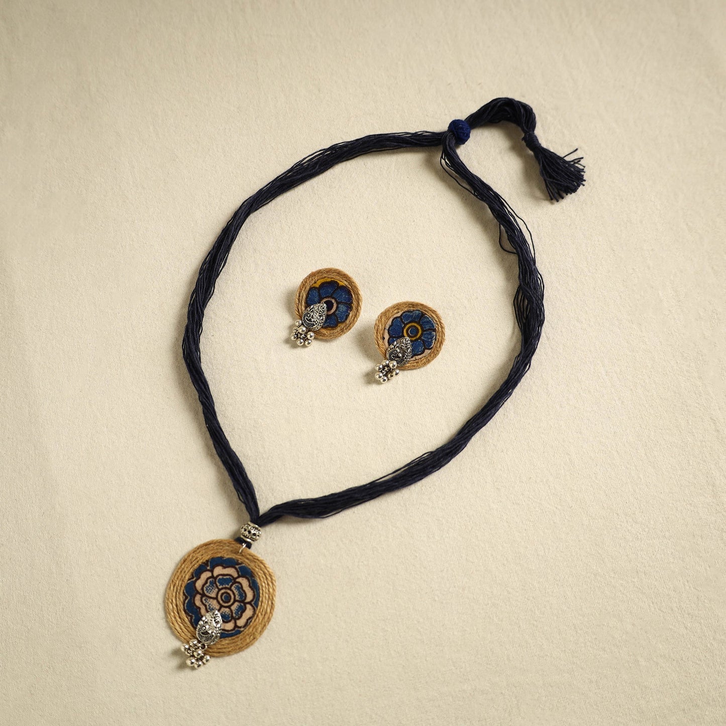 Buy Multicolor Handmade GS Jute Fabart Necklace Set Online