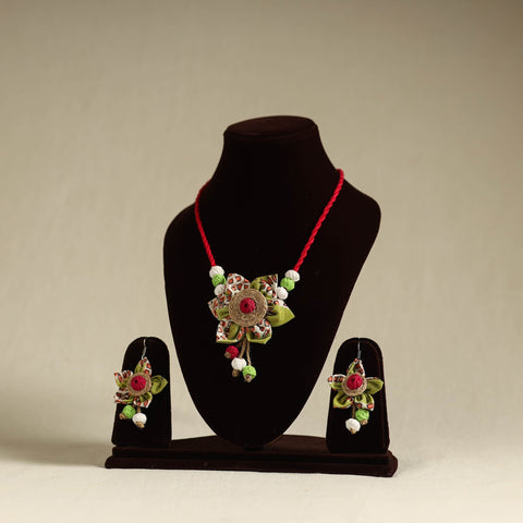Buy Handmade Jute Fabart Necklace Set