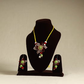Buy Handmade Jute Fabart Necklace Set
