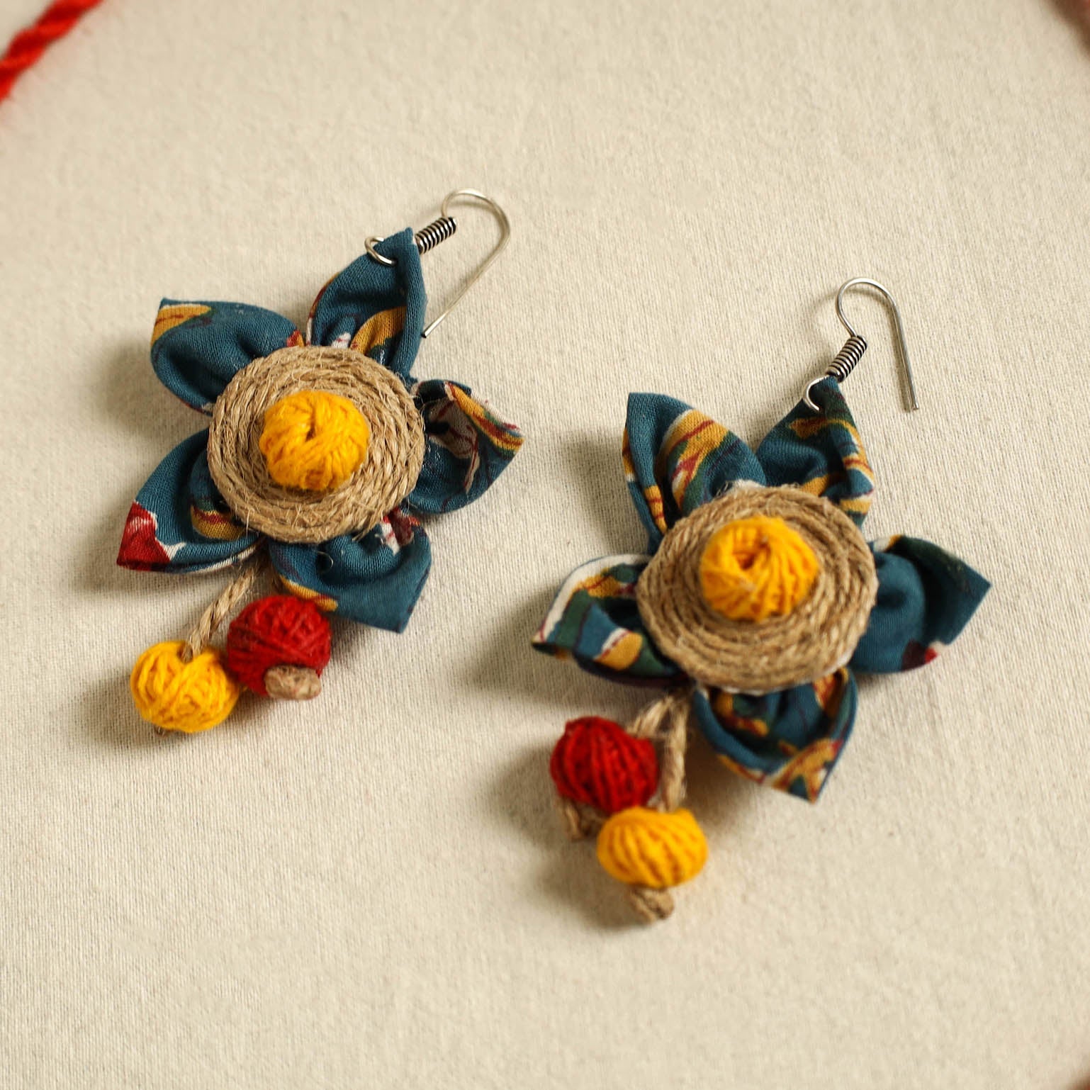 Buy Handmade Jute Fabart Necklace Set