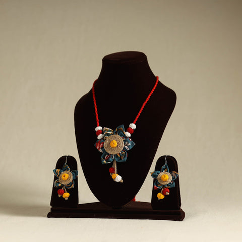 Buy Handmade Jute Fabart Necklace Set