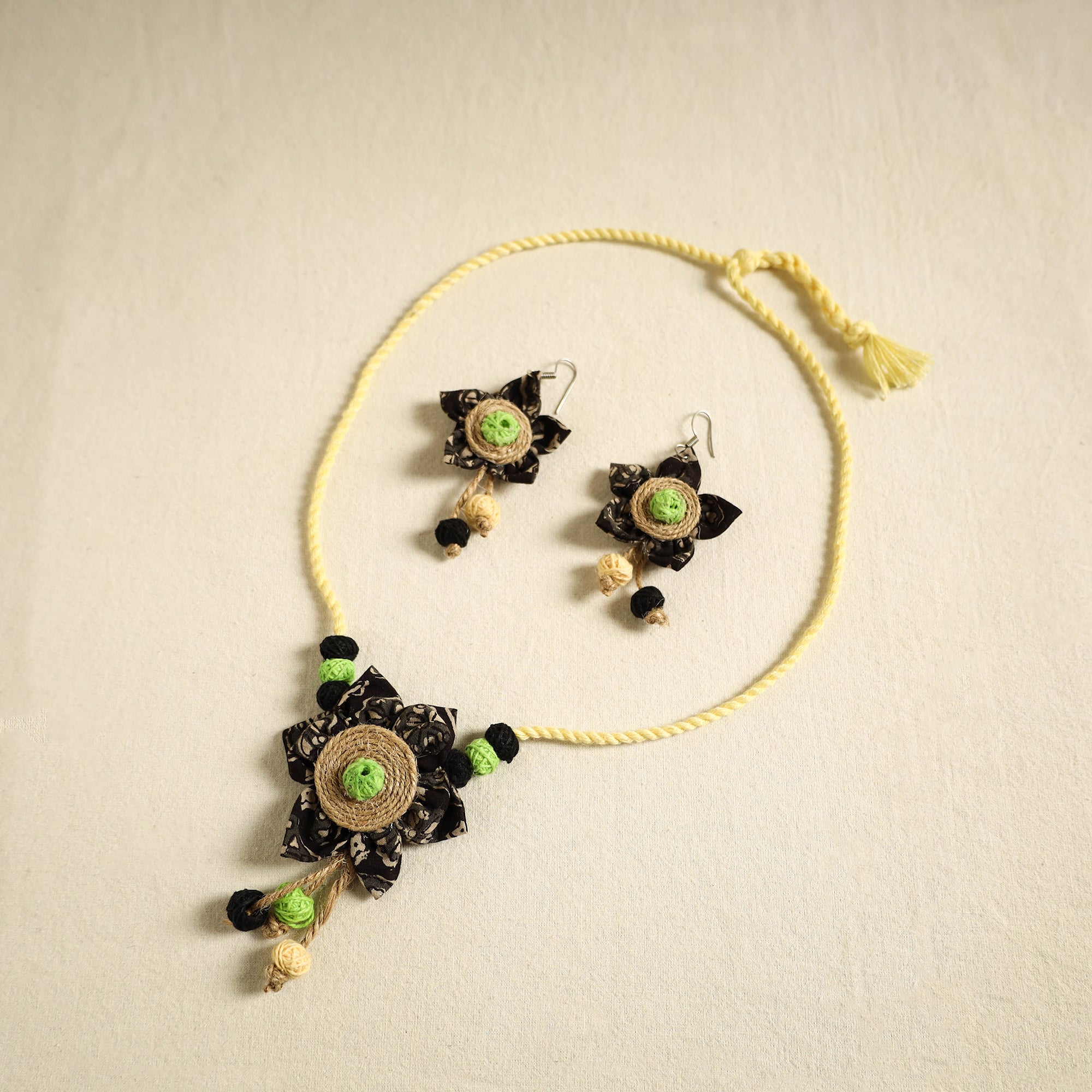 Buy Handmade Jute Fabart Necklace Set