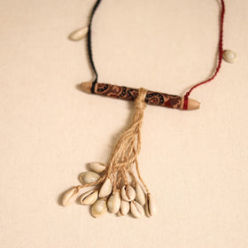 Multicolor - handmade jute & shell work necklace 75