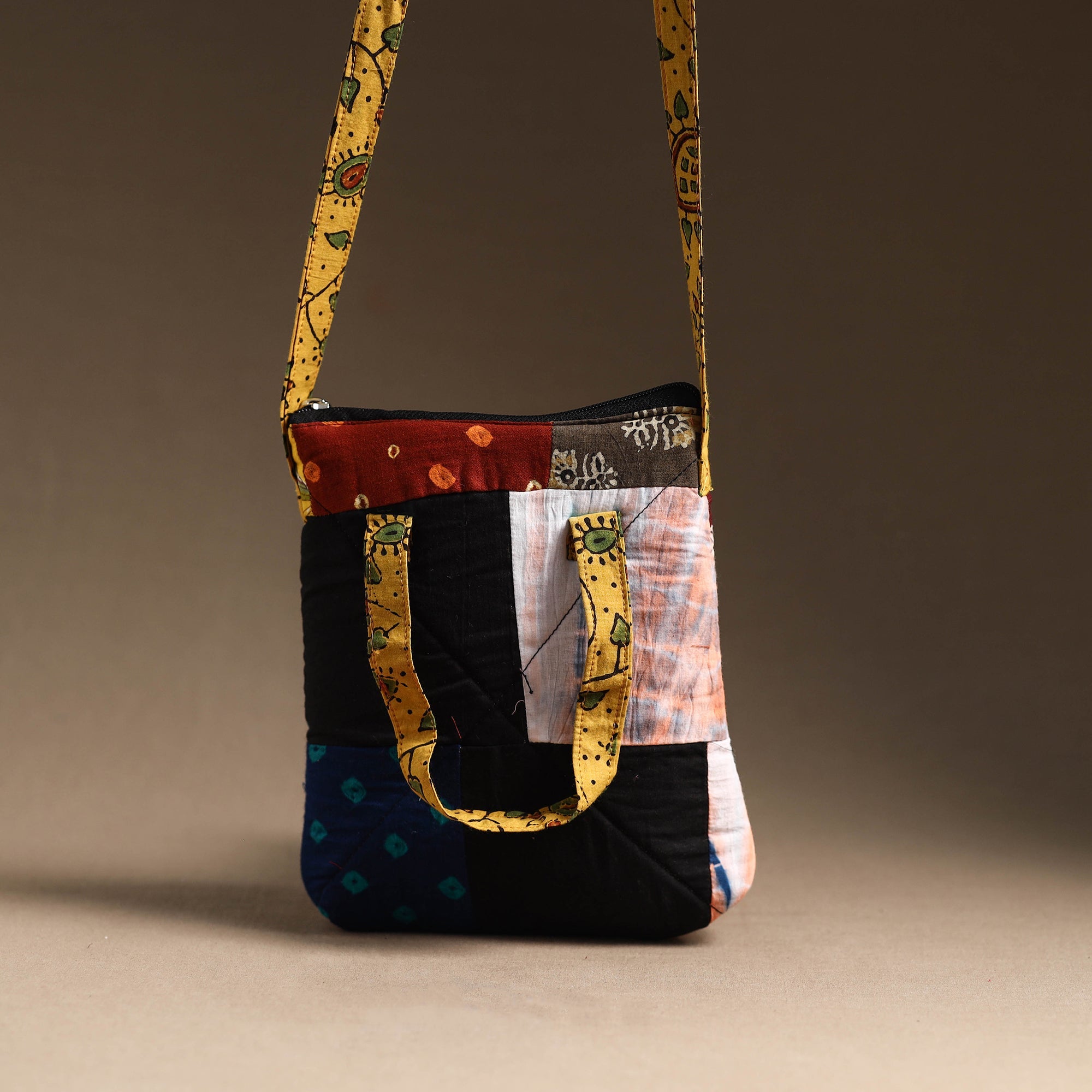  Handmade Quilted Cotton Patchwork Sling Bag 26 