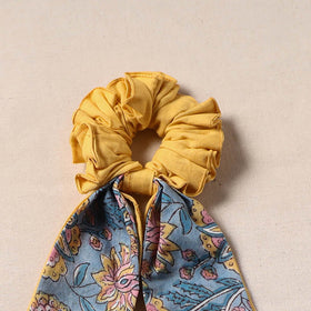Handmade rubber band/scarf scrunchie 05 - handcrafted