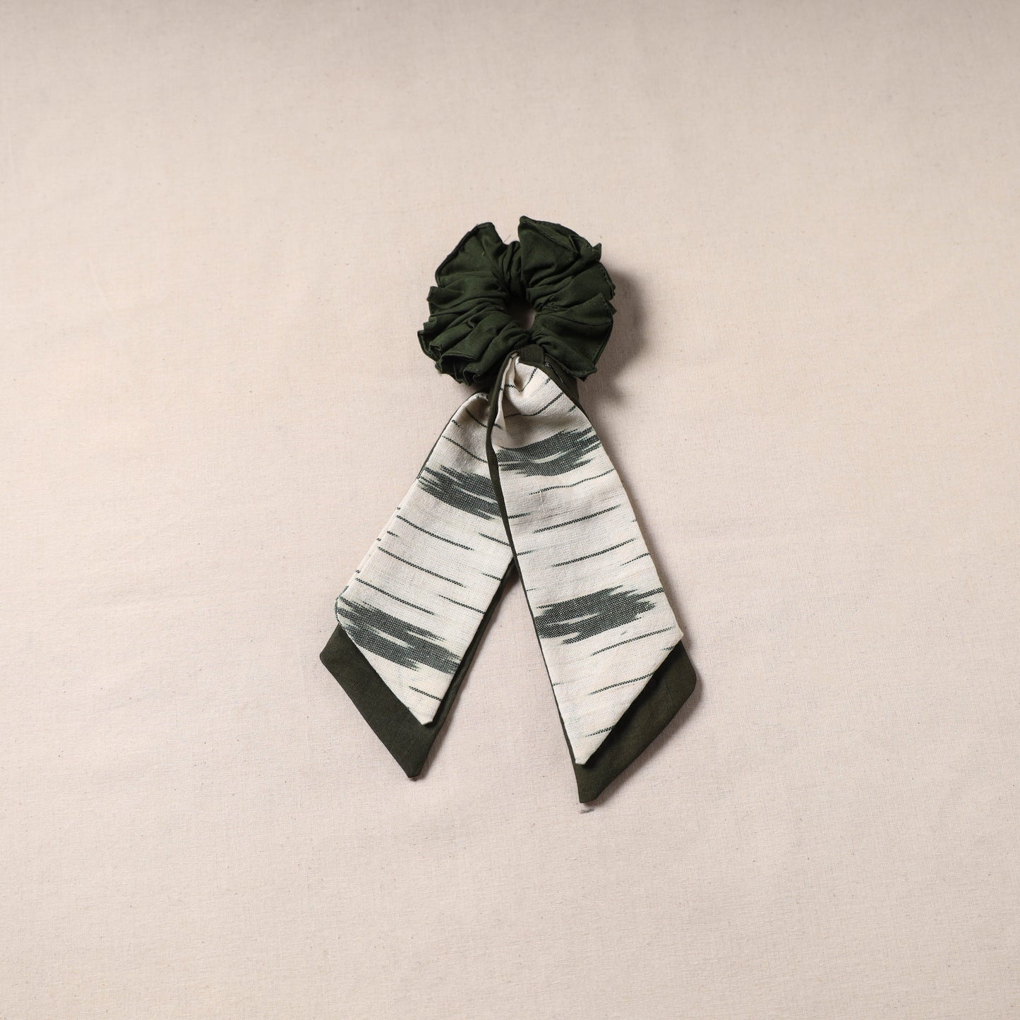 Handmade rubber band/scarf scrunchie 08 - handcrafted