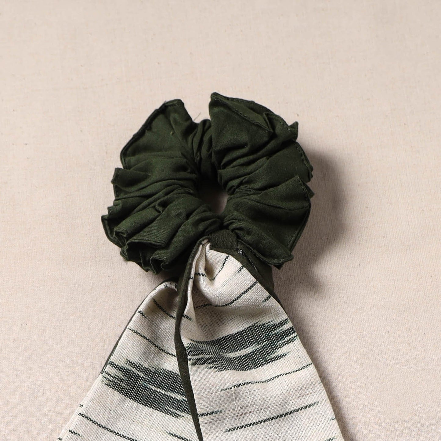 Handmade rubber band/scarf scrunchie 08 - handcrafted