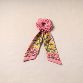 Handmade rubber band/scarf scrunchie 41 - handcrafted
