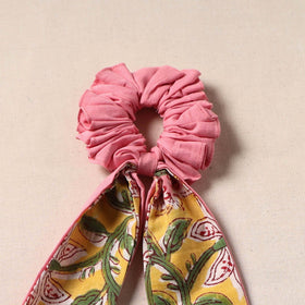 Handmade rubber band/scarf scrunchie 41 - handcrafted