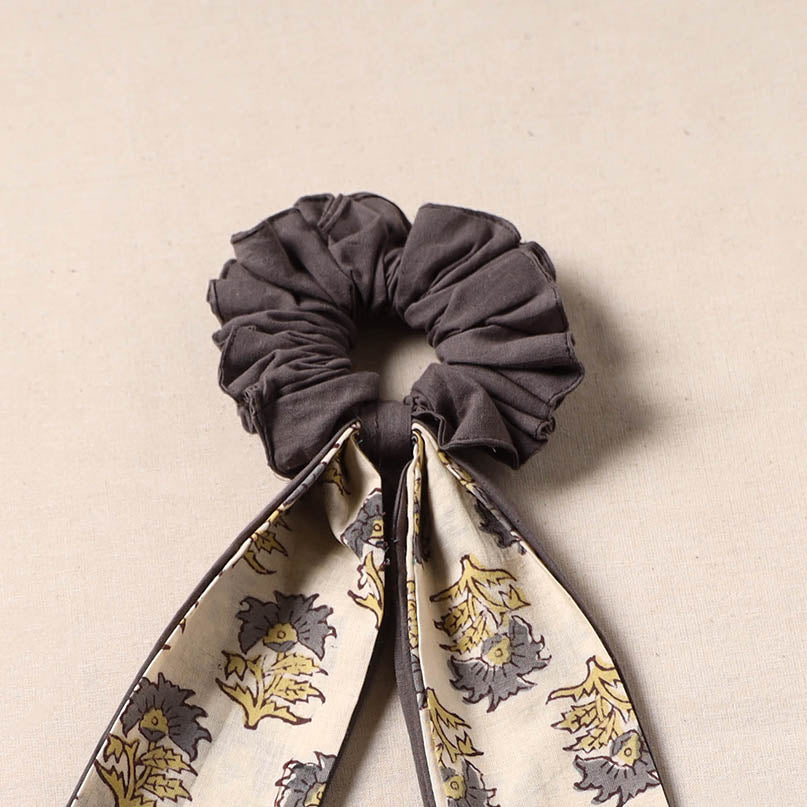 Handmade rubber band/scarf scrunchie 49 - handcrafted