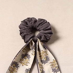 Handmade rubber band/scarf scrunchie 49 - handcrafted