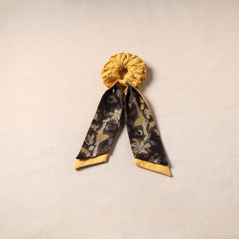 Handmade rubber band/scarf scrunchie 51 - handcrafted