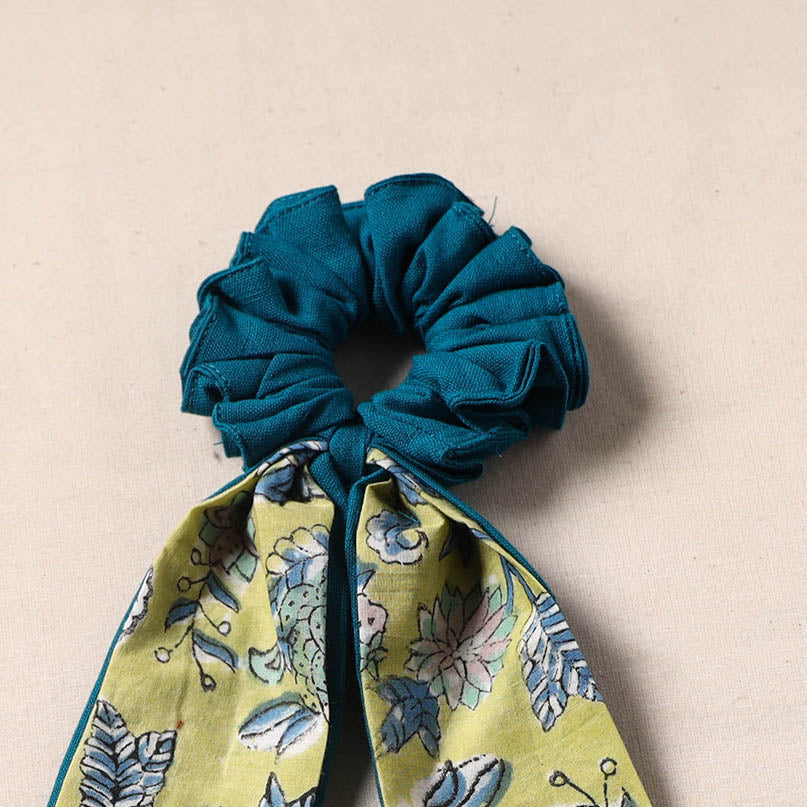 Handmade rubber band/scarf scrunchie 55 - handcrafted