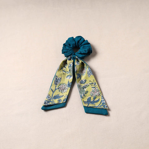 Handmade rubber band/scarf scrunchie 55 - handcrafted
