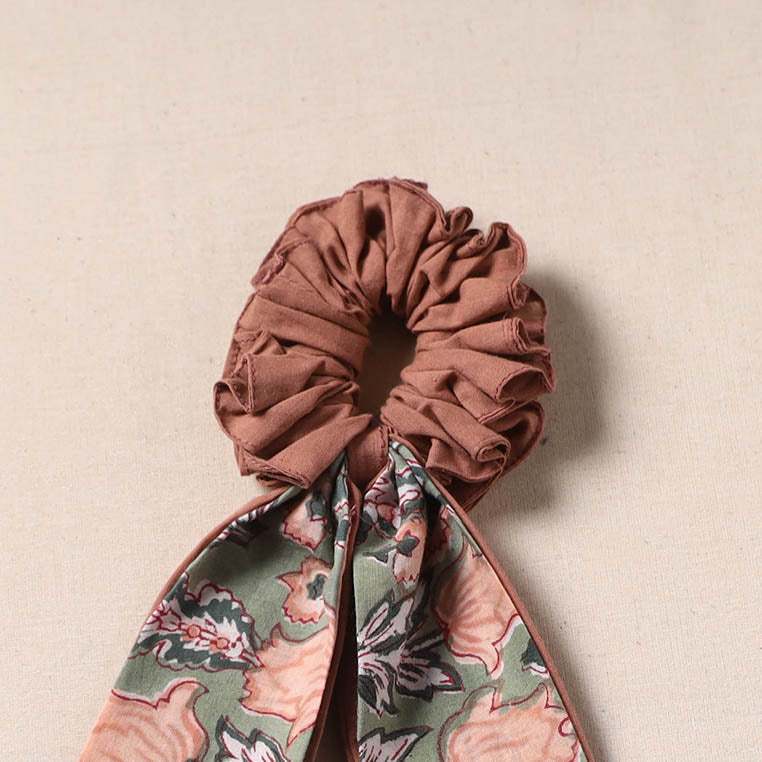 Handmade rubber band/scarf scrunchie 62 - handcrafted