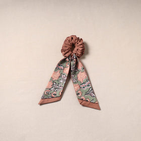 Handmade rubber band/scarf scrunchie 62 - handcrafted