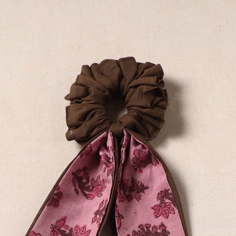 Handmade rubber band/scarf scrunchie 65 - handcrafted
