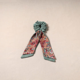 Handmade rubber band/scarf scrunchie 72 - handcrafted