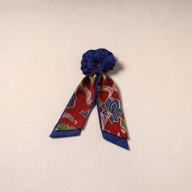 Handmade rubber band/scarf scrunchie 80 - handcrafted
