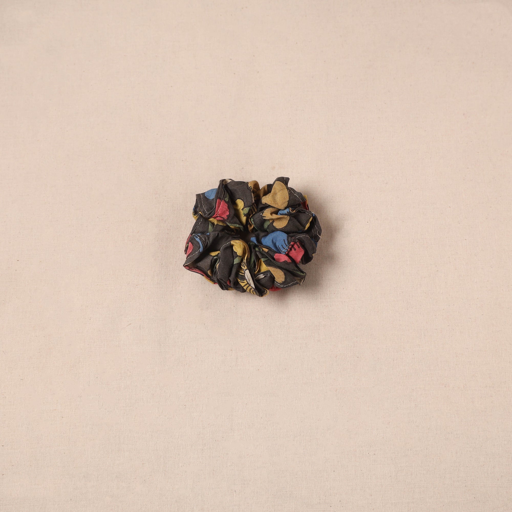 Handmade rubber band/scrunchie 108 - handcrafted
