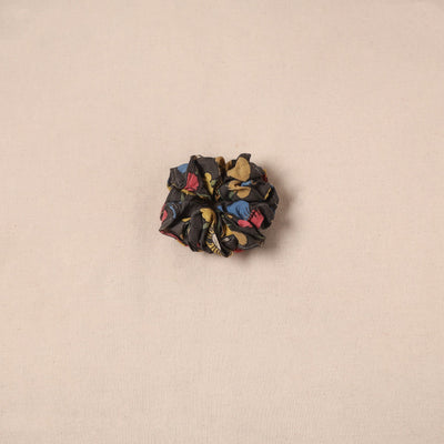 Handmade rubber band/scrunchie 108 - handcrafted