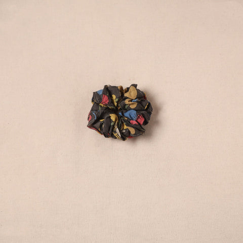 Handmade rubber band/scrunchie 108 - handcrafted