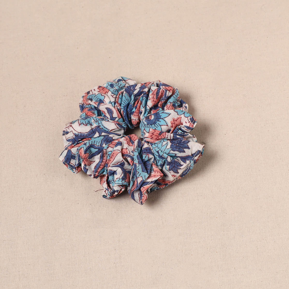 Handmade rubber band/scrunchie 156 - handcrafted