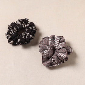 Handmade rubber band/scrunchies (set of 2) 116 - handcrafted